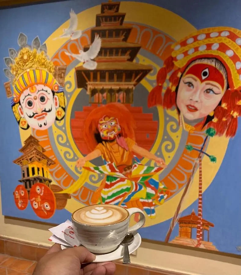 Hotel Empire & Rooftop Restaurant Bhatgoan