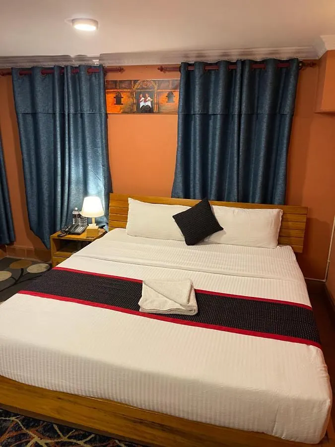 Hotel Empire & Rooftop Restaurant Bhaktapur 2*,  Nepal